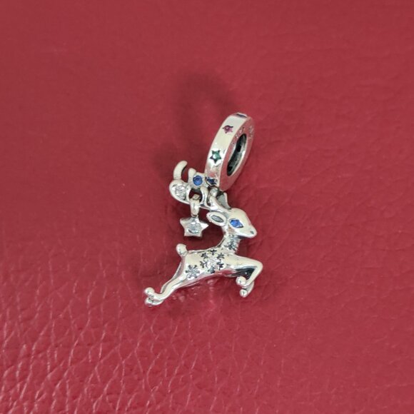 Pandora Magical Christmas Reindeer Dangle Charm S925 Silver with box - Picture 1 of 7
